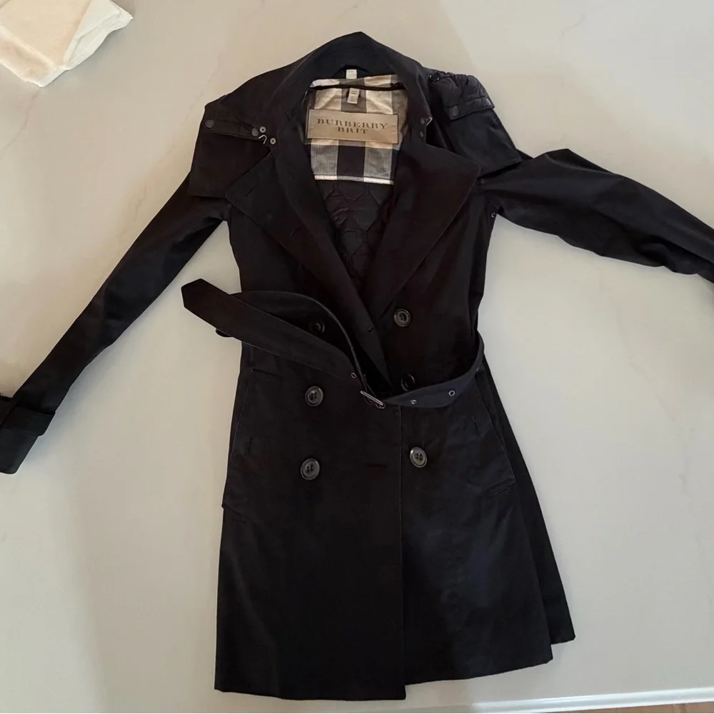 Burberry Dark Trench Coat for Women - Picture 4 of 8